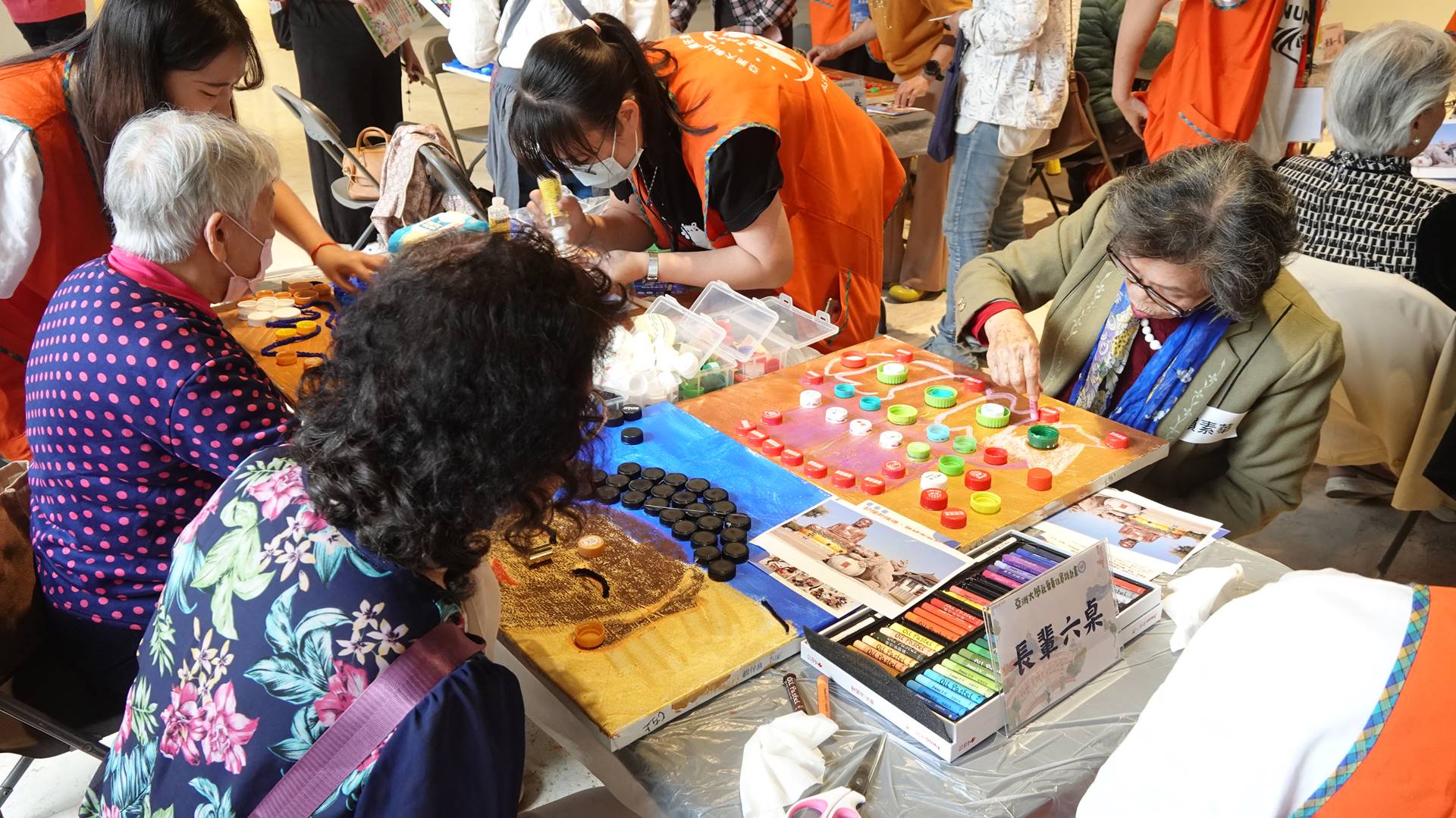 藝術處方箋 × 愛心共融日　長輩在彰化美術館畫出幸福人生3